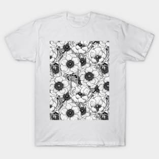 Anemone garden in black and white T-Shirt